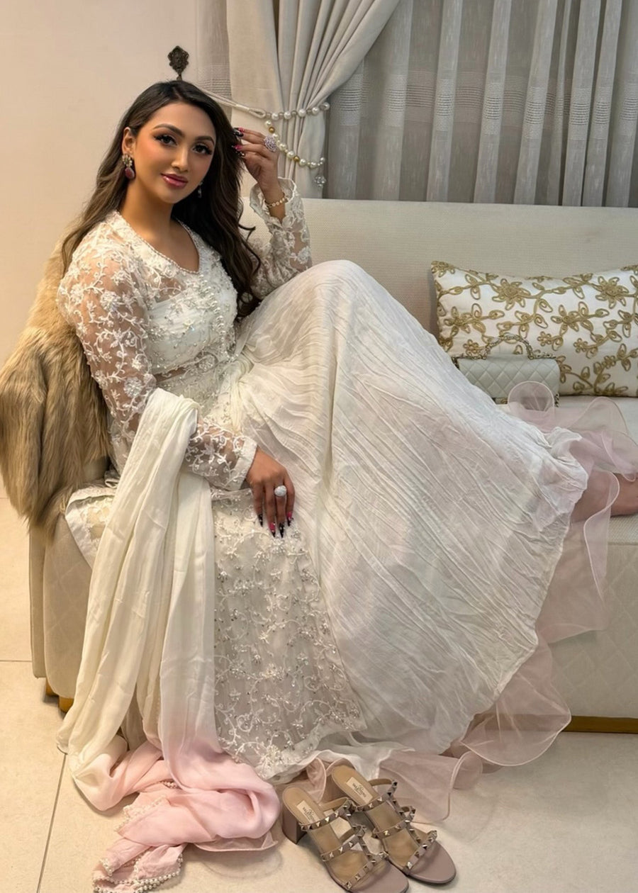 Formal Dresses Online: A Quiet Revolution in How Pakistani Women Shop for Special Moments