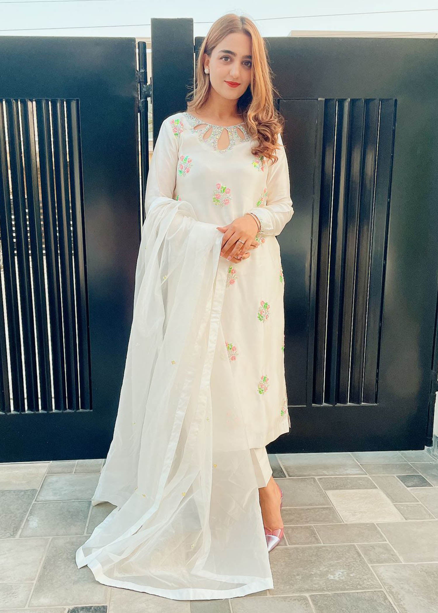 GODDESS - Mahum Asad