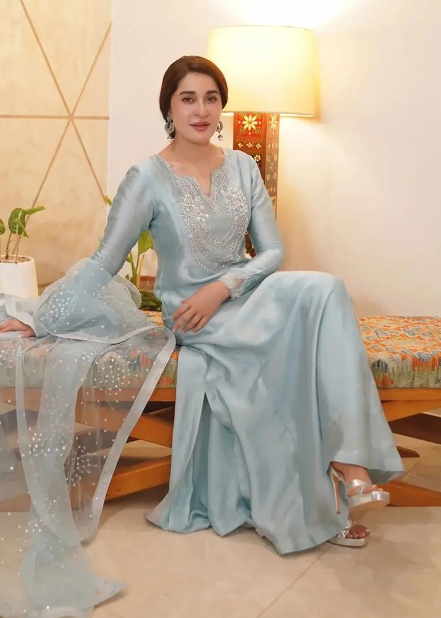 shaista dress design Dress Shaista Velvet Suits Zara Shahjahan Velvet Dress Design 2019 Coco By Zara Shahjahan